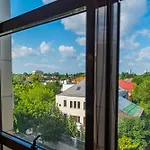 Sunny & Spacious Place With Breathtaking View