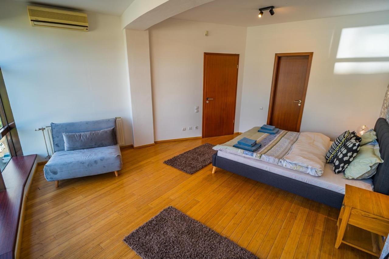 Apartament Sunny & Spacious Place With Breathtaking View